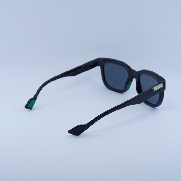🕶️ New Gucci GG1621S 001 Sunglasses - Shiny Black Frame, Gradient Grey Lenses - Picture 10 of 11